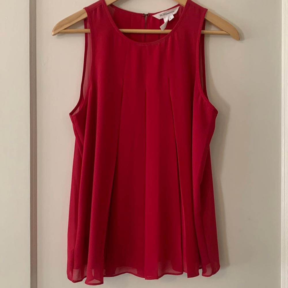 BCBGeneration sleeveless pleated blouse